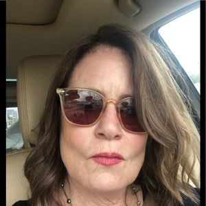 Meet your Posher, Teresa